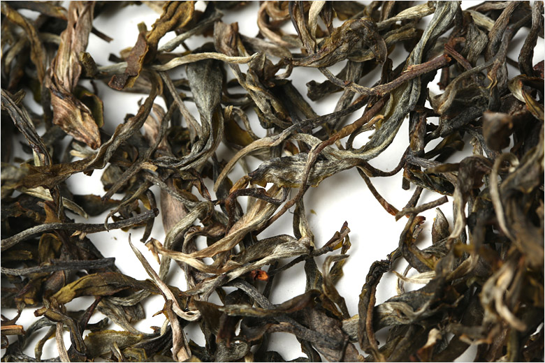 2021年巴達(dá)山章朗古樹(shù)秋茶特點(diǎn)？