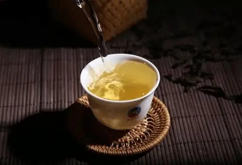 答應(yīng)我 晚飯后喝一杯普洱茶好嗎？