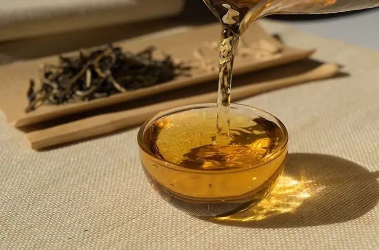 怎么喝了普洱茶嗓子會難受？