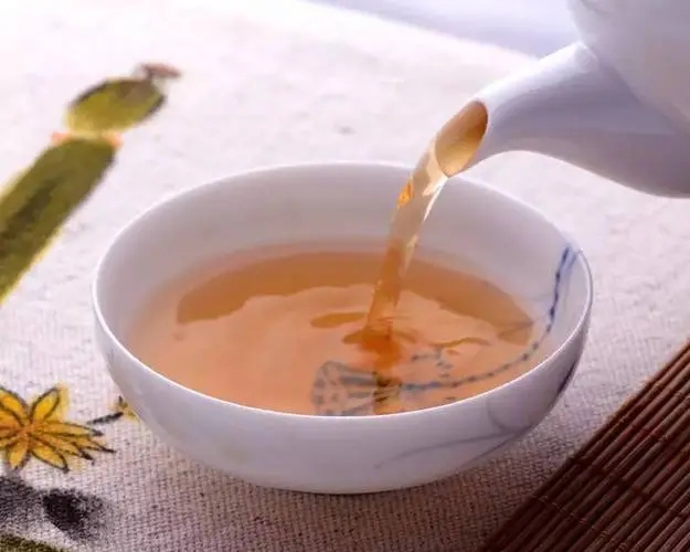 普洱茶越喝越餓？喝普洱茶真能刮油嗎？