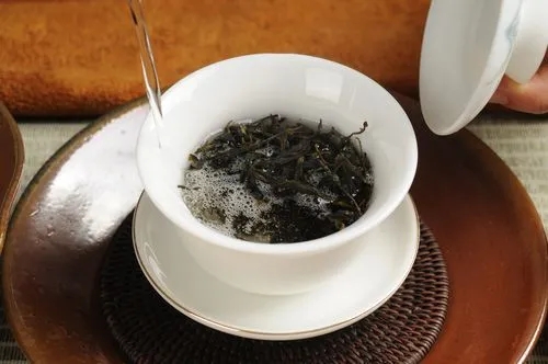 普洱茶怎么泡？原來熟茶和生茶泡法不一樣，浪費了多少茶葉
