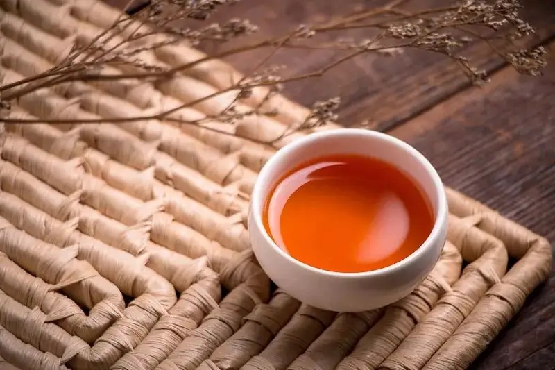 喝普洱茶時的“舌底鳴泉”是什么體驗？