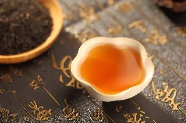 茶喝起來有點酸是不是變質(zhì)了？