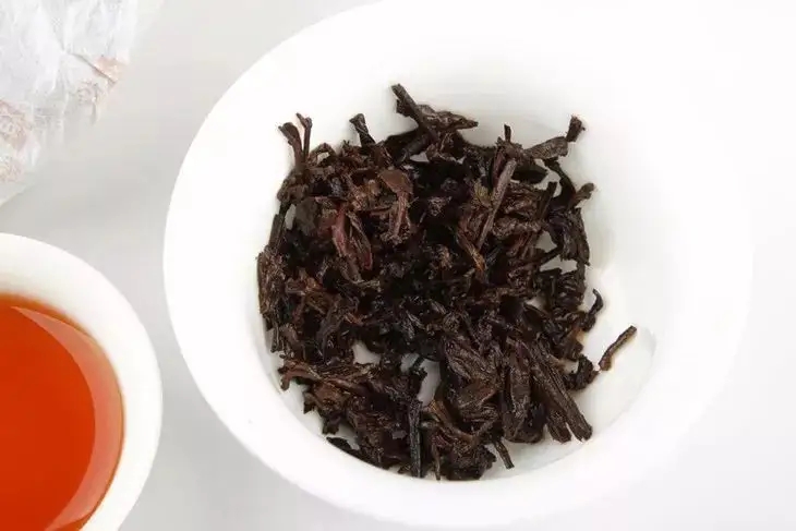 普洱熟茶好壞如何辨別？行家教你3步走！聞茶香、品茶湯、鑒葉底