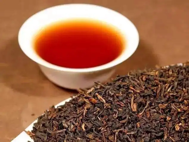 如何選購(gòu)、辨識(shí)普洱茶優(yōu)劣？