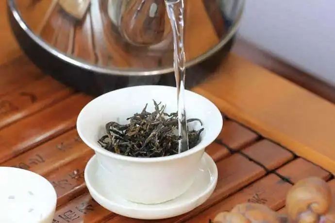 普洱茶話丨自來水、礦泉水、純凈水，哪種泡茶更好喝？