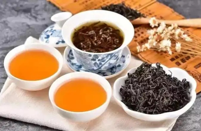 普洱熟茶可以和什么搭配著喝？