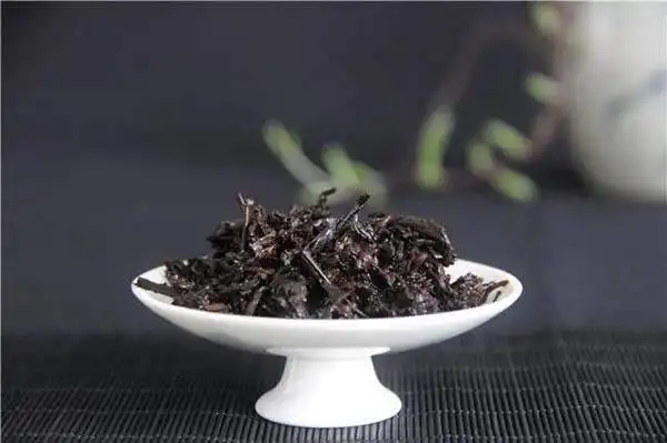 判斷普洱茶是不是好料，只看一個(gè)地方！