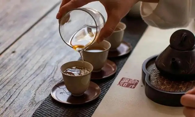 在家喝茶，或許才是我們對抗疫情的貢獻