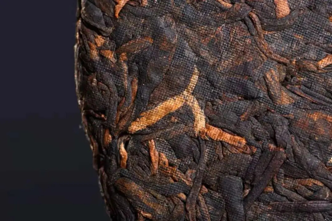 易武熟茶，當(dāng)屬易武地道發(fā)酵